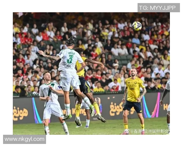 足球巨星场上火爆脾气引争议赛后态度再度成为焦点